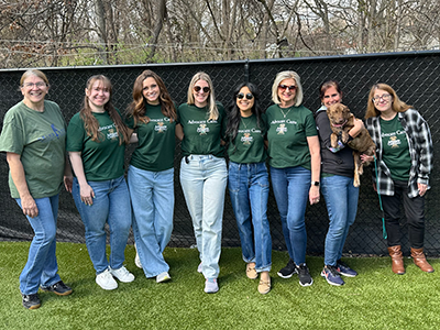 Advocate Capital Team Volunteers at Nashville Animal Rescue Advocate Capital Team Volunteers at Nashville Animal Rescue